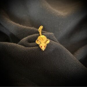 Vintage Mouse Brooch